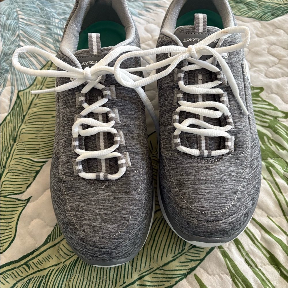 Skechers Women’s Wide Gray Knit Sneakers